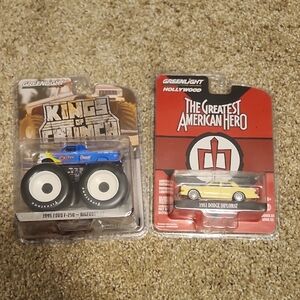 Kings of Crunch Ford F-250 and Hollywood Dodge Diplomat Set